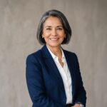 Foto de mujer adulta sonriendo